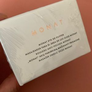 Monat Eye De-Puffer